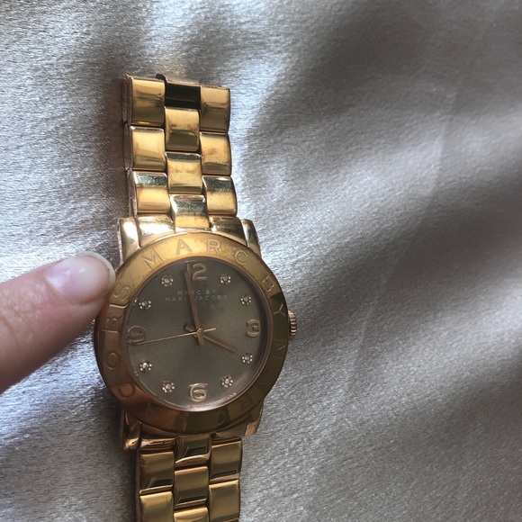 Marc Jacobs Women’s Rose Gold Watch - Picture 3 of 8